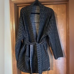 Nike Yoga Therma-Fit Black Women's Reversible Robe / Cardigan